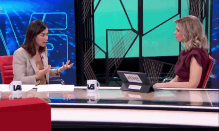 Luz Rello analiza cómo la Inteligencia Artificial puede fortalecer los lazos entre generaciones en La Aventura del Saber
